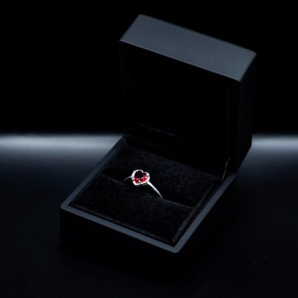 Anillo corazón rojo - Image 2